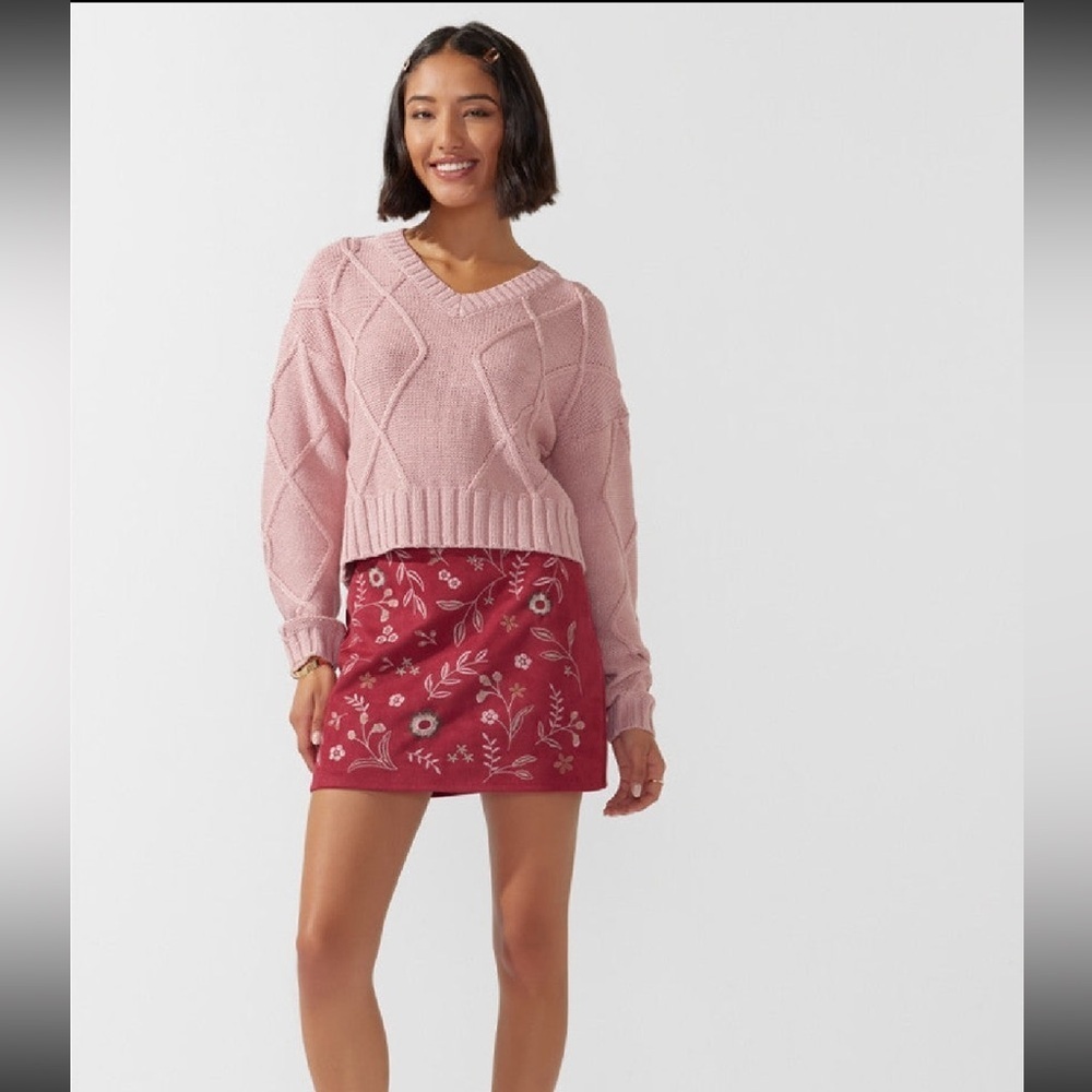 New with tags Francesca’s Cable Knit Sweater